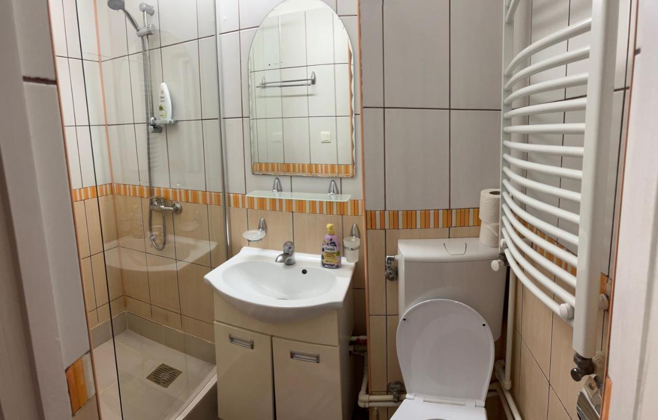 Linna Apartament Galaţi Eksteriør bilde